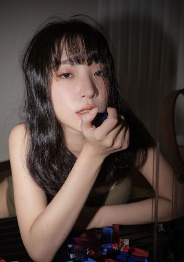 碰碰青青草最新自拍乱拍艺术-详情老版国语字幕